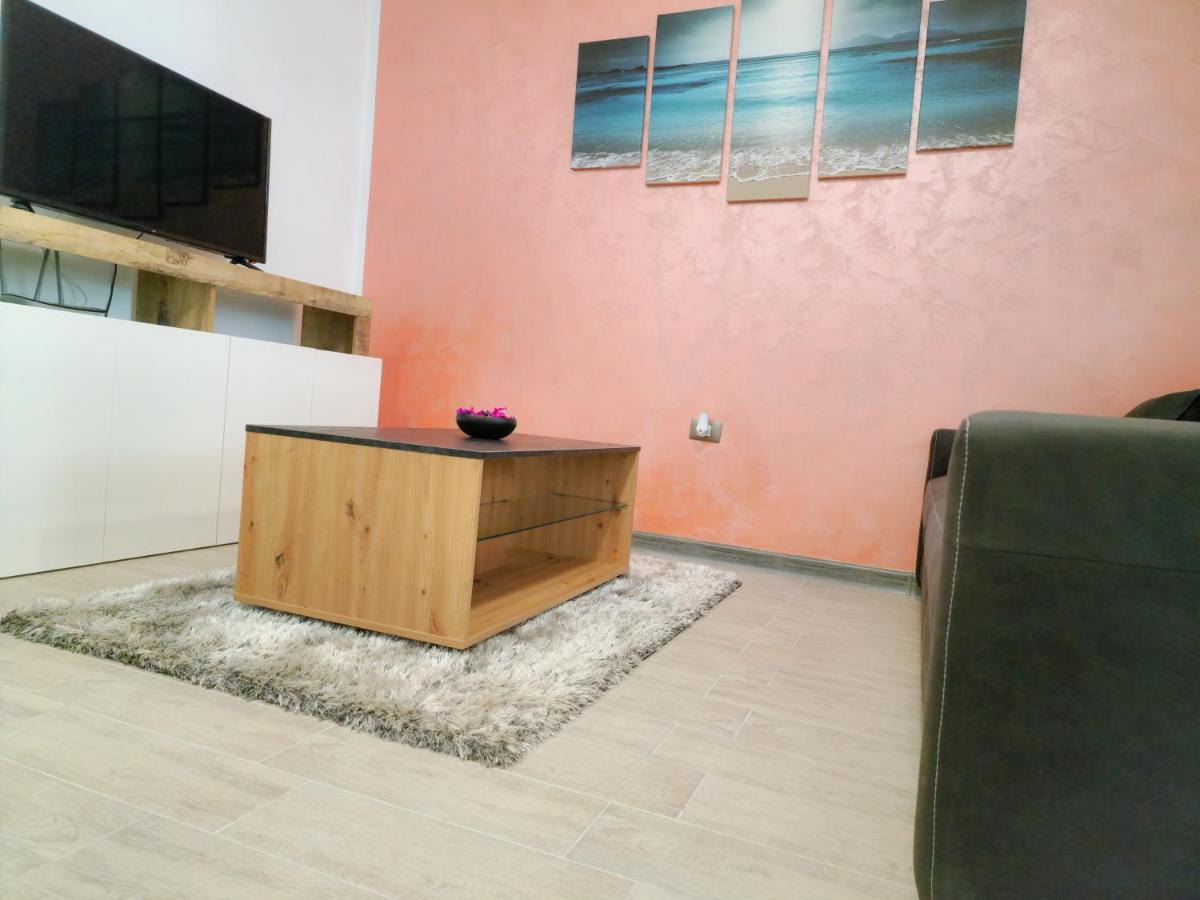 Sole Aparthotel Pool & Spa Mamaia Nord Năvodari Exteriör bild