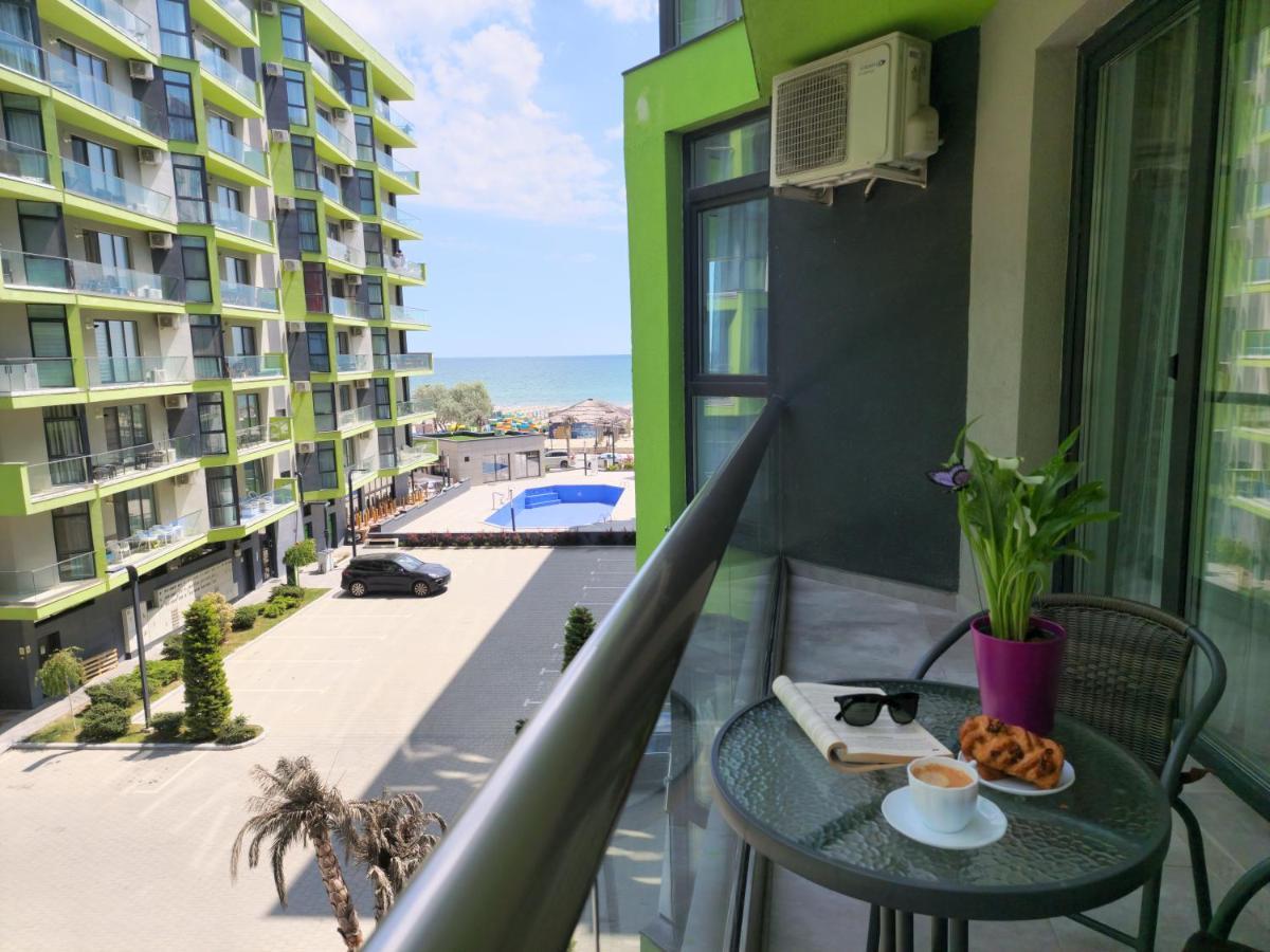 Sole Aparthotel Pool & Spa Mamaia Nord Năvodari Exteriör bild