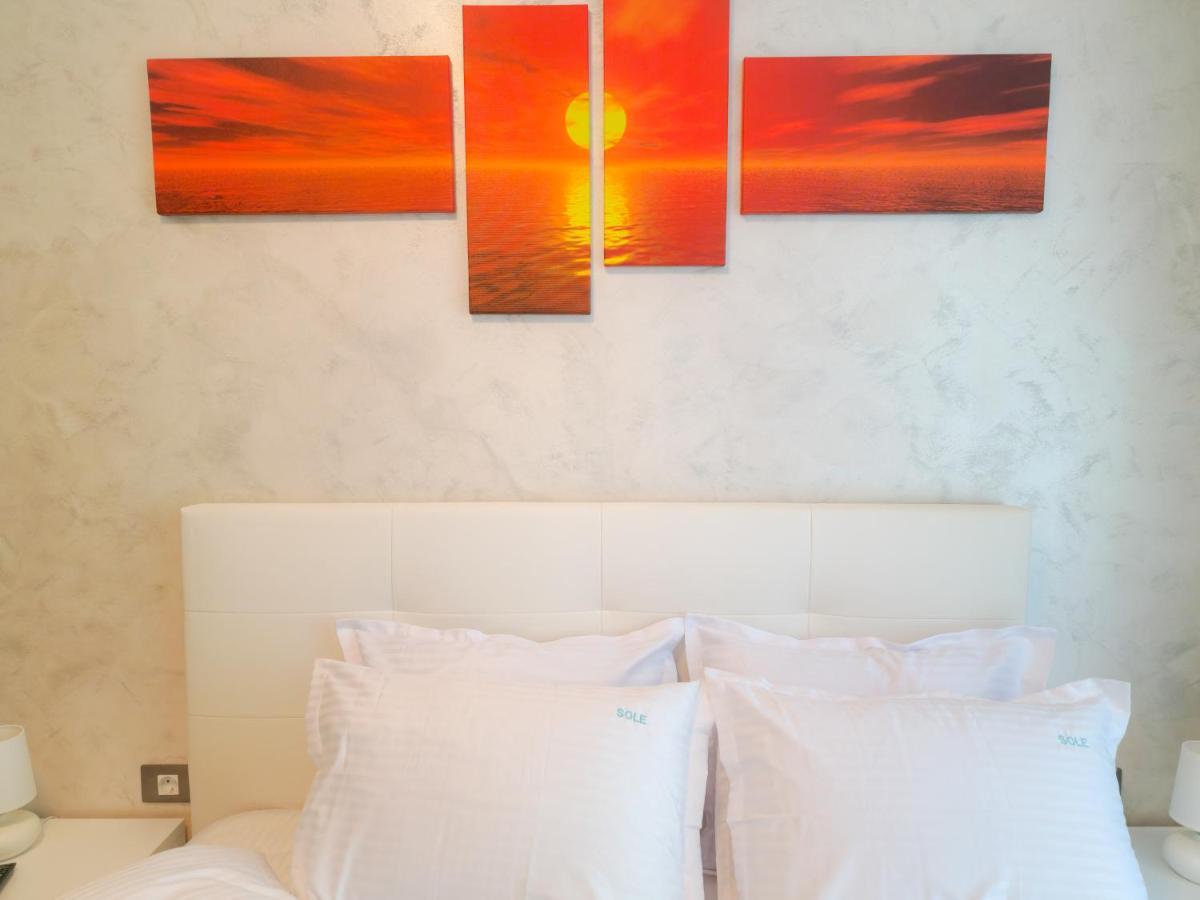 Sole Aparthotel Pool & Spa Mamaia Nord Năvodari Exteriör bild