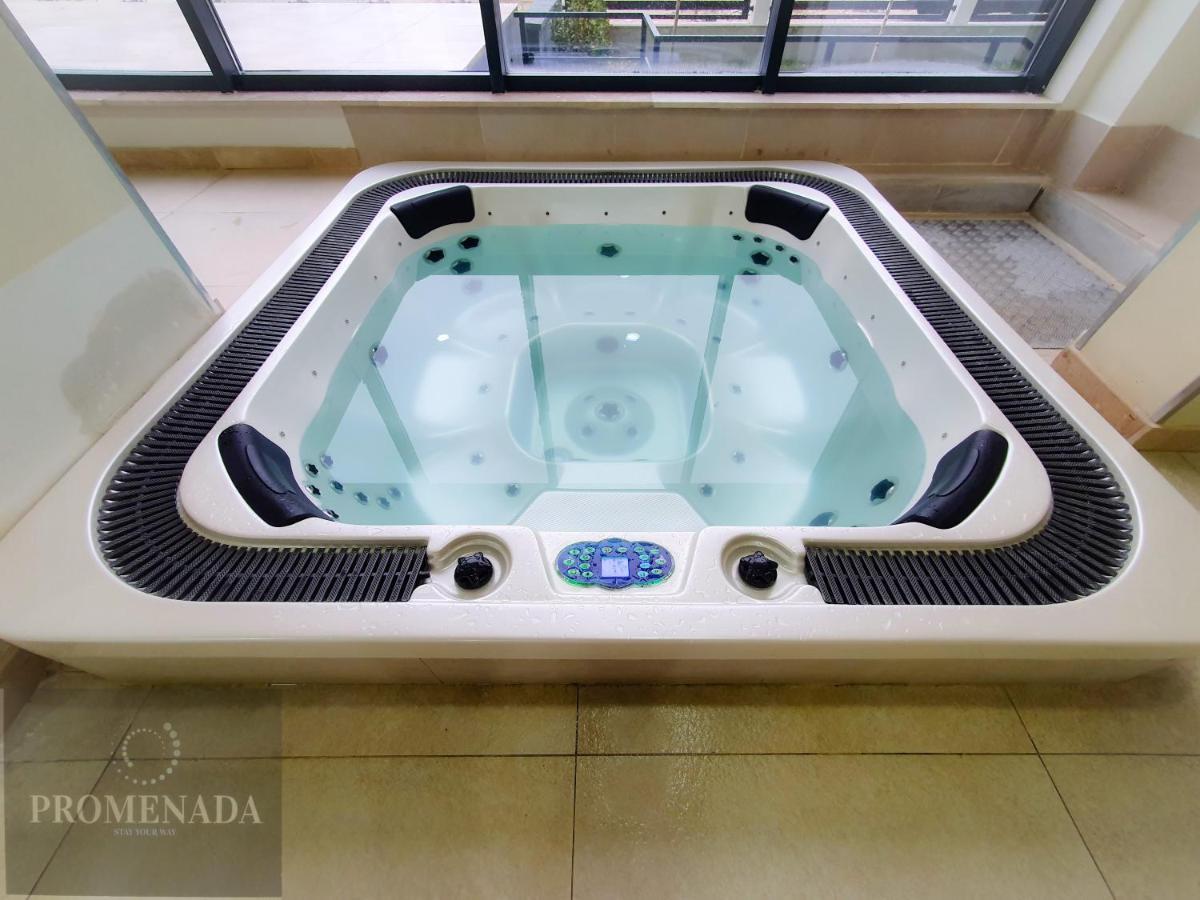 Sole Aparthotel Pool & Spa Mamaia Nord Năvodari Exteriör bild