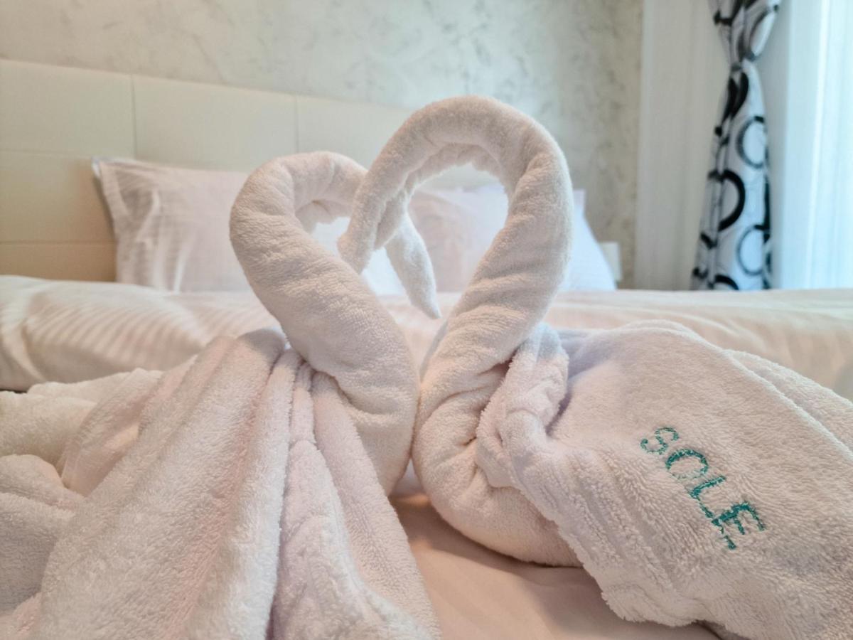 Sole Aparthotel Pool & Spa Mamaia Nord Năvodari Exteriör bild