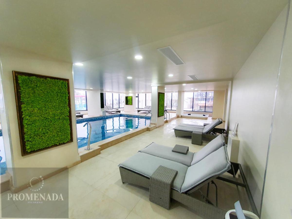 Sole Aparthotel Pool & Spa Mamaia Nord Năvodari Exteriör bild