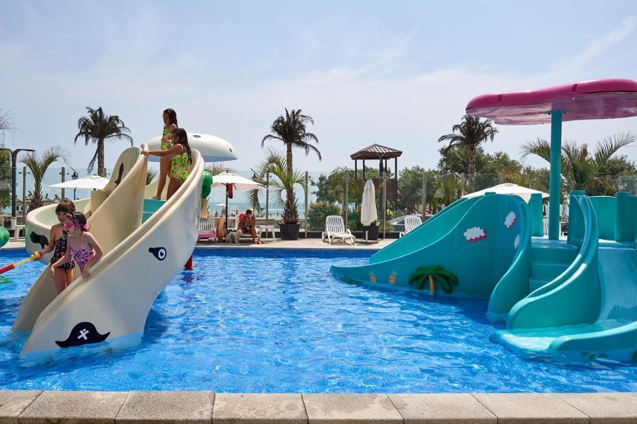 Sole Aparthotel Pool & Spa Mamaia Nord Năvodari Exteriör bild