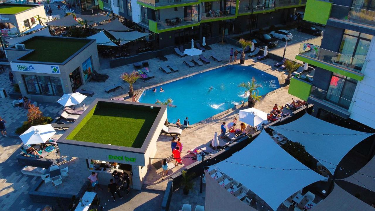 Sole Aparthotel Pool & Spa Mamaia Nord Năvodari Exteriör bild